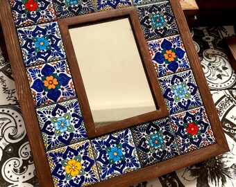 メキシコ製 アンティーク 壁掛けミラー タラベラ　タイル LaLuminaria メキシコのタイルミラー、ボヘミアンミラー、手作りのヴィンテージ