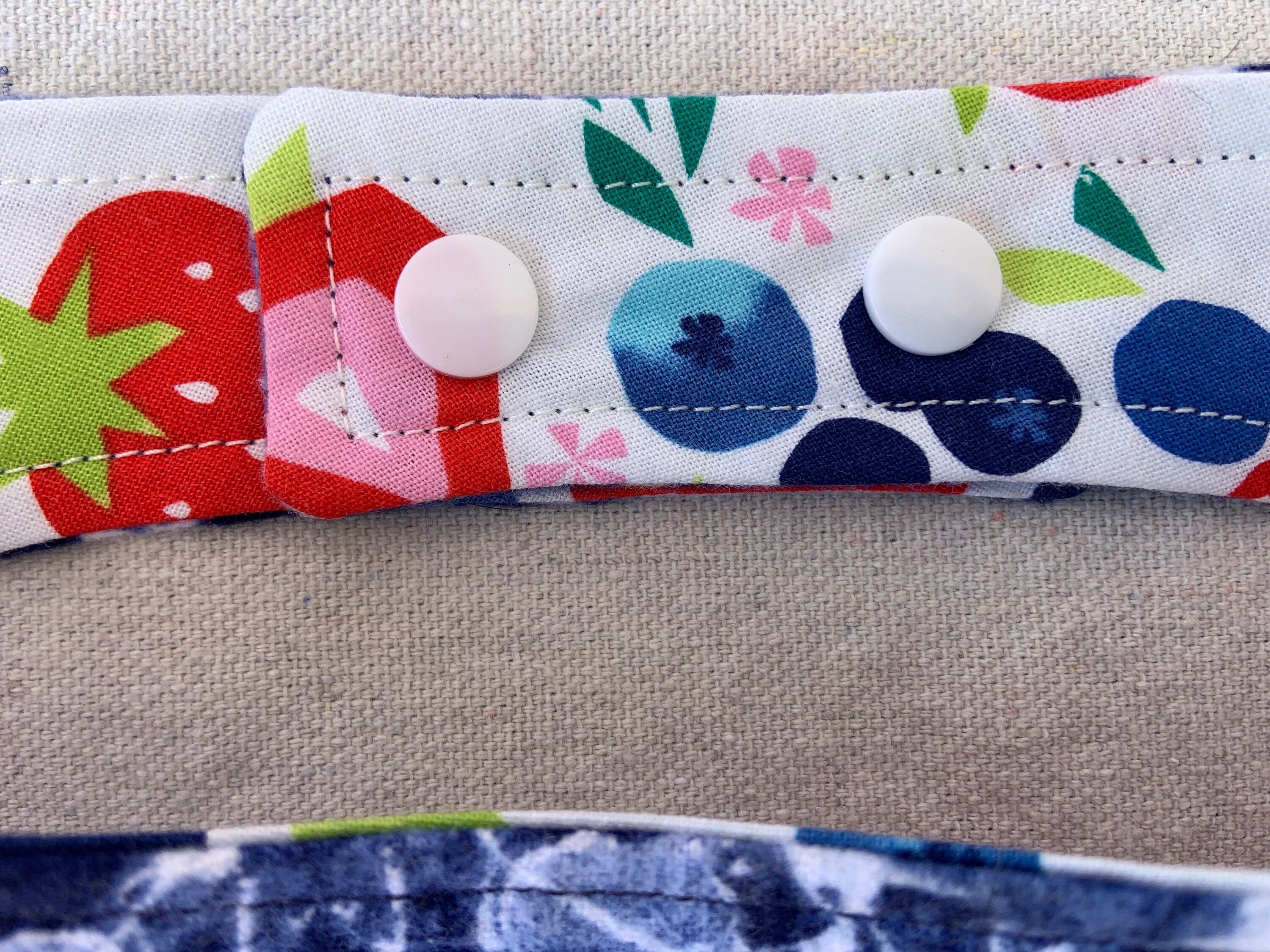 Hund Bandana Erdbeeren und Heidelbeeren reversible Hund Etsy