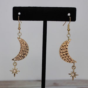 Moon of My Life, Sun and Star Gold Moon & Star Dangle Earring