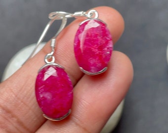 Boucles d'oreilles rubis - Boucles d'oreilles rubis rouges - Boucles d'oreilles en argent faites main - Boucles d'oreilles en argent sterling 925 - Boucles d'oreilles ovales en rubis - Cadeau pour elle - Boucles d'oreilles pendantes et pendantes