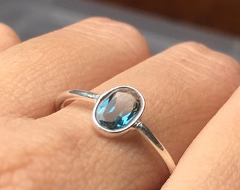 Blue Topaz Ring, 925 Sterling Silver Ring, Topaz Jewelry, Sky Blue Topaz, Simple Ring, Blue Stone Ring, stackable Ring