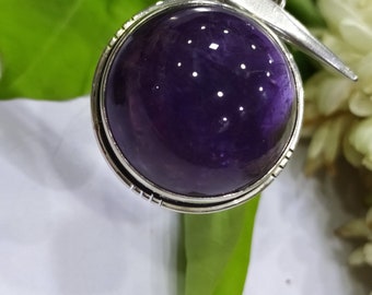 Beautiful amethyst gemstone pendant, handmade pendant, 925 solid sterling silver pendant, Gift for her, pendant Necklace, pendant jewelry