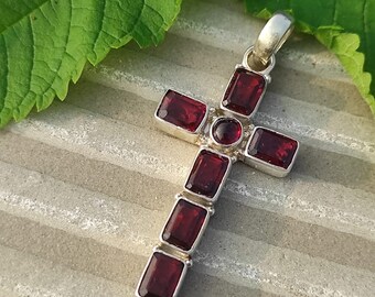 Garnet Pendant, Gemstone Oval Shape Pendant,925 Sterling Silver Pendant, Gift For Her,January Birthstone Pendant, Statement Pendant Necklace