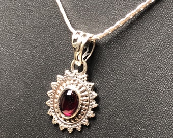 Garnet gemstone oval shape pendant, 925 sterling silver pendant, gift for her, January birthstone pendant, Handmade Pendant, Jewelry Pendant