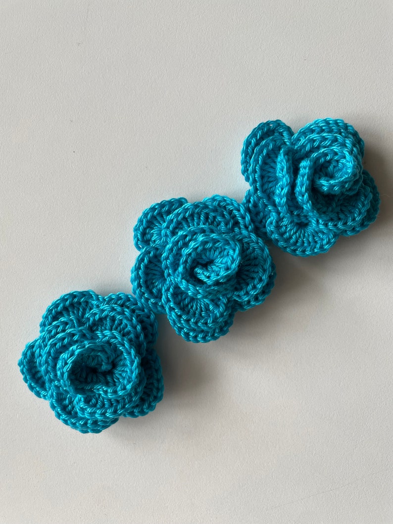 sewing accessories 3D rose small flower decoration Crochet Flower Applique blue flower