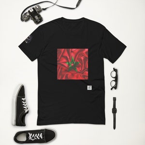 Short Sleeve T-shirt w/ Moorish Flag. IA