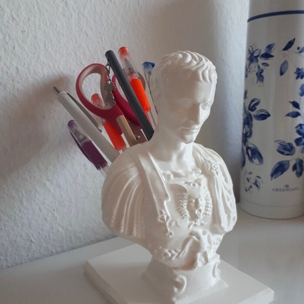 Porte-stylo buste César – Organiseur de stylos au design artistique antique pour une décoration de bureau élégante et un environnement de travail inspiré.