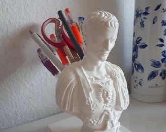 Caesar Bust Pen Holder - Artistic pen organizer in antique design for stylish office decoration and inspired work environment