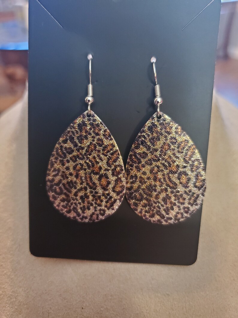 Animal print teardrop earrings