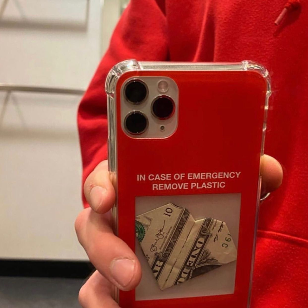 Red iphone case deals