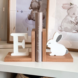 First initial, personalised bunny bookend, Bookends for Kids Room Baby Nursery Decor Bedroom Book End Decorations for Room or Nursery