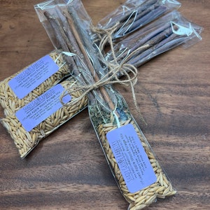 Organic Infused Apple Wood Forage Mix - *Bunny + Small Animal Treats*