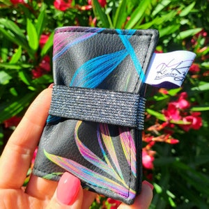 Porte-cartes Simili Noir, feuilles colorées- Accessoire sac- Cadeau femme- Idée cadeau originale-Cadeau Noël