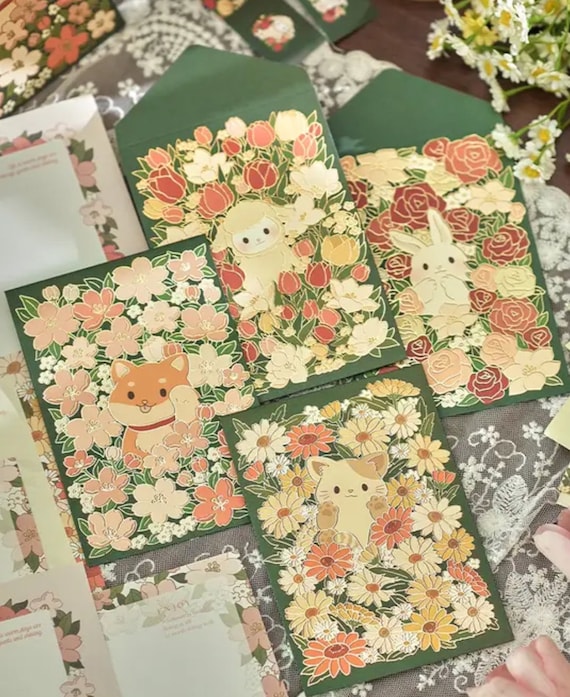 Floral Animal Letter Writing Set: Gold Foil Details Stationery Set with Envelopes, Letter writing set for penpals, snailmails