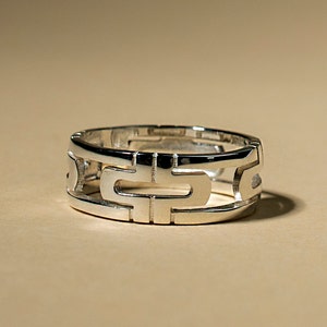 Baguette Ring • Silver Minimalist Ring • Criss Cross Ring • R006