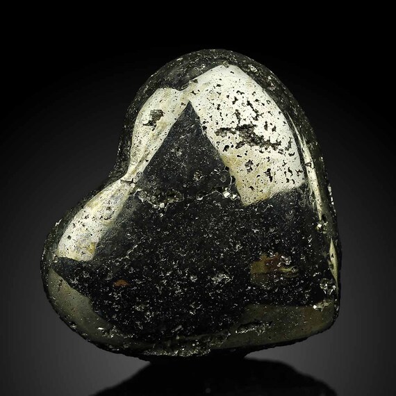 並外れた！ペルー産、光沢のあるハート型の黄鉄鉱、P-2-4 - Etsy 日本