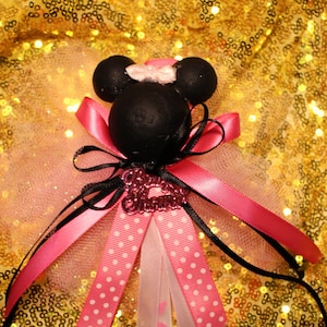 Minnie Mouse Baby Shower Pin, Minnie Mouse Mom to be Pin, Minnie Dad to be Pin, Girl Baby Shower to be pin, Pink or Blue Baby Shower