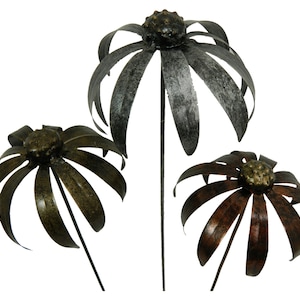 Set of 3 Metal Flowers Garden Ornament - Echinacea/Daisy on 100cm Stick - Mixed Colours