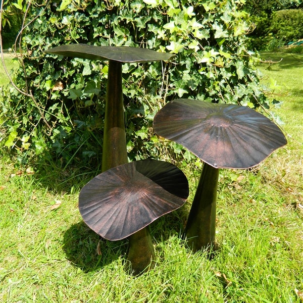 Set of 3 Metal Mushroom Garden Ornament - Bronze