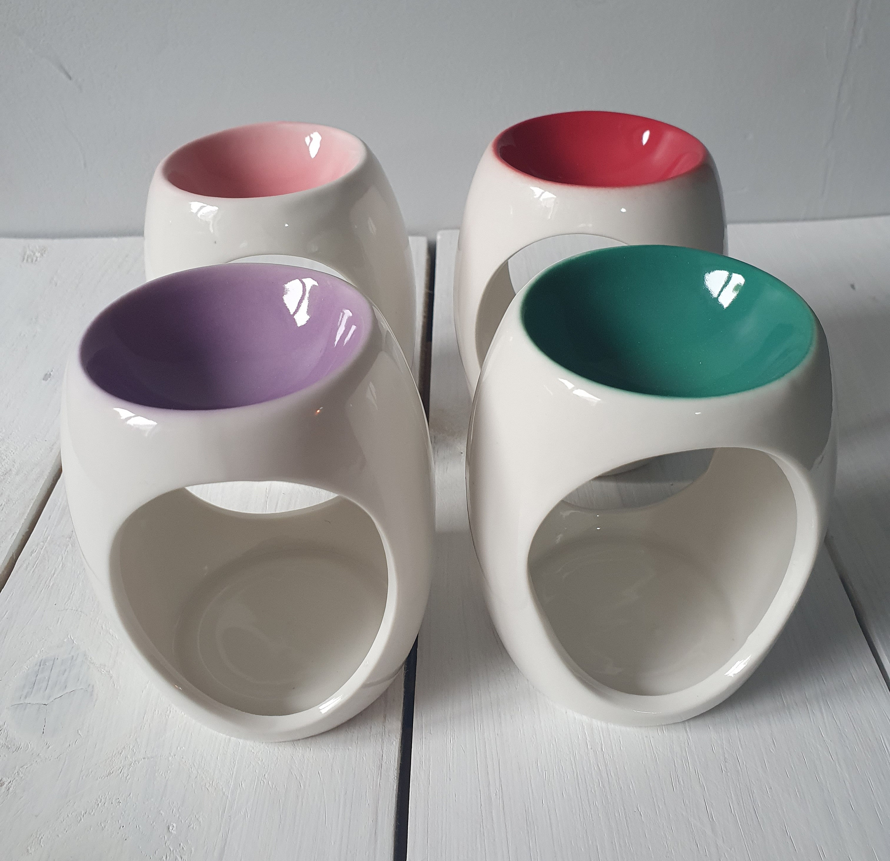Beautiful ceramic wax burners with 1 free wax heart. Etsy