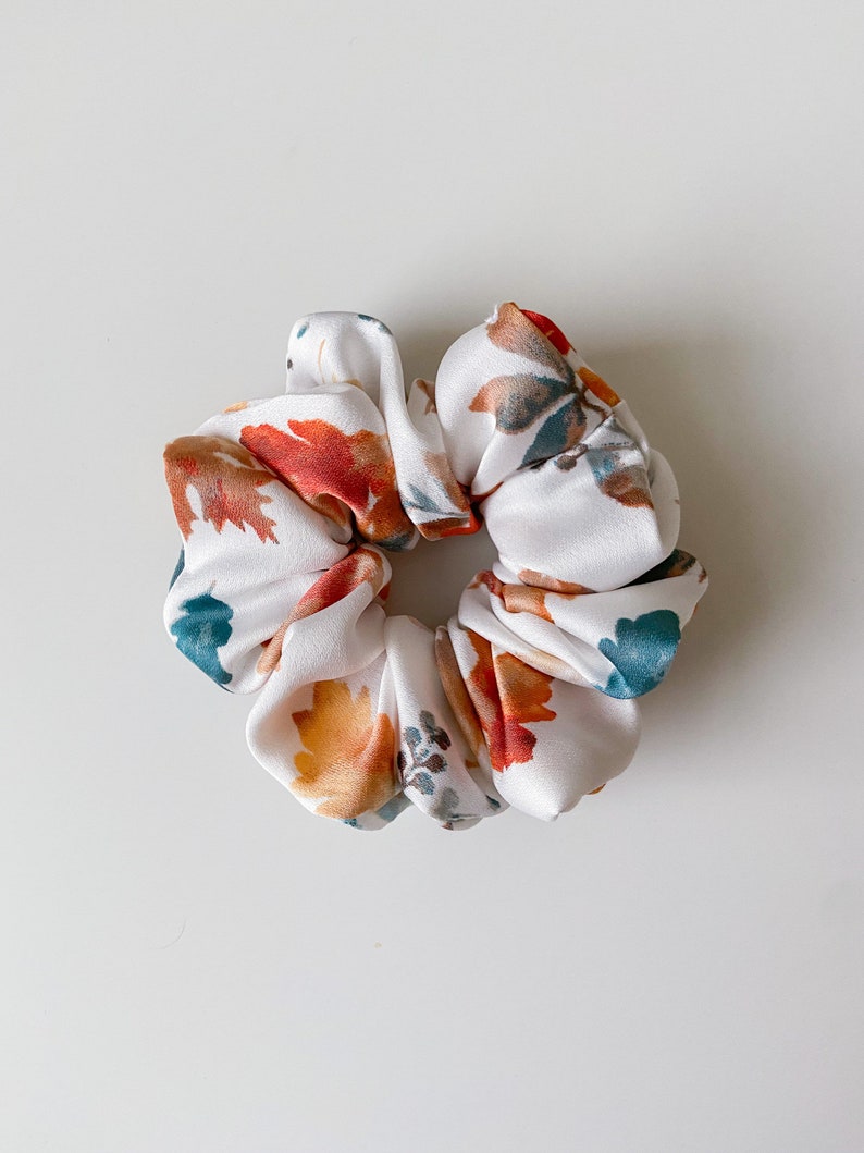 Fall Leaves Scrunchie Autumn Leaves Patterned Scrunchie, Oversized Fall Scrunchie, Regular Sized Fall Foliage Hair Accessory image 3