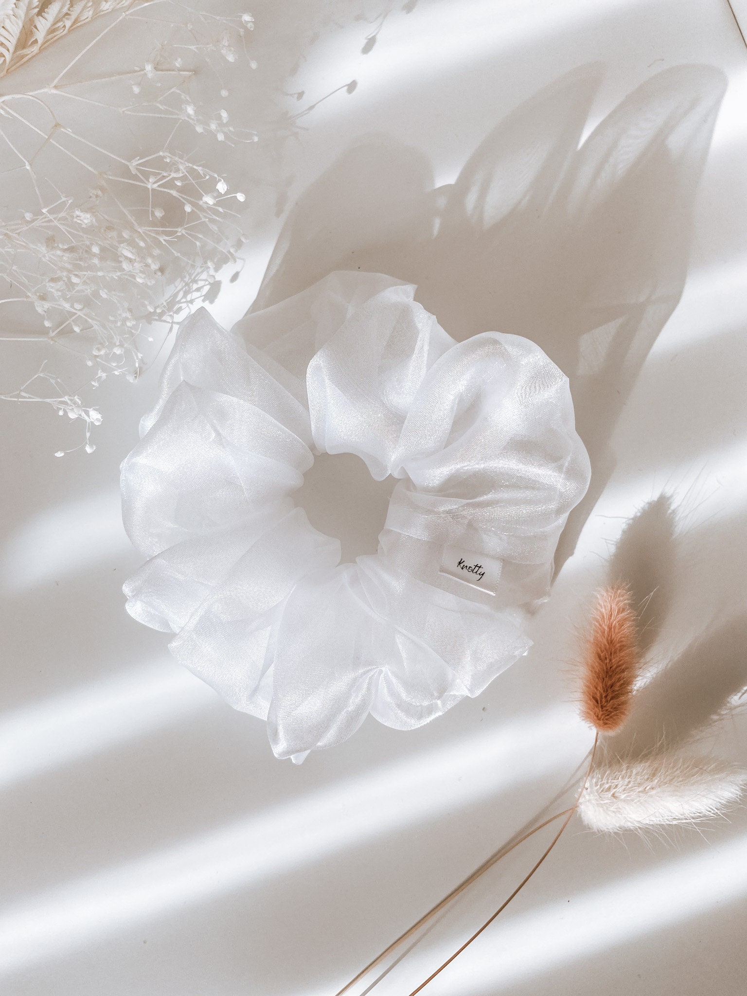 White Organza Oversized Scrunchie / Fluffy Ivory White Tulle Scrunchy / Jumbo Organza Tulle / Bridesmaid Gifts / Bride Proposal Gift