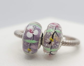 New Murano Set of 2  Glass BEE Flowers bee Floral  Charms for Pandora Moments bracelet / s925 Sterling Silver / Velvet Gift Pouch