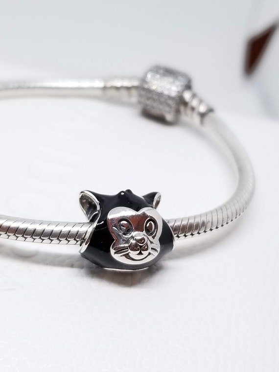 Figaro pandora charm shop
