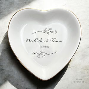 Regalo para pareja, plato para anillos de boda personalizado, nombre de pareja personalizado, bandeja para anillos de pareja, plato para anillos personalizado, plato para anillos de pareja, bandeja para baratijas
