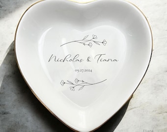 Gift for Couple, Personalized Wedding Ring Dish, Custom Couple Name, Couple Ring Tray, Custom Ring Dish, Ring Dish for Couple, Trinket Tray
