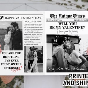 K&ouml;nnte beinhalten: Ein schwarz-wei&szlig;es Zeitungsdruck im Stil einer Zeitung zum Valentinstag. Die Schlagzeile lautet "Will You Be My Valentine?" mit dem Text "I love you to pieces" darunter. Der Druck zeigt zwei Paare auf Schwarzwei&szlig;fotos. Der Text "Elizabeth & Sebastian" befindet sich am unteren Rand des Drucks.