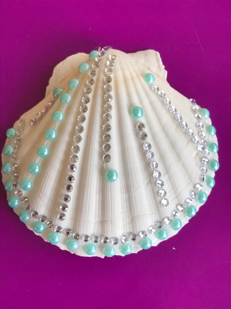 Sea Shell Ornament, Beach Wedding Ornament, Coastal Decoration Ornament