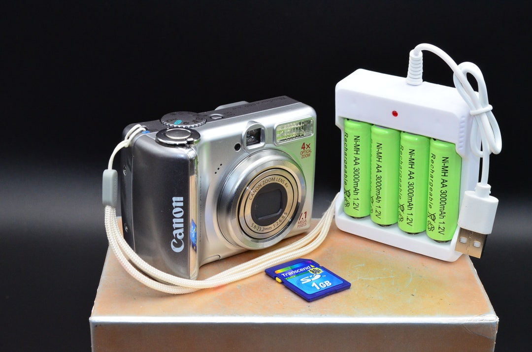 Vintage Canon Powershot A560 7MP Compact Digital Camera. Fully Tested