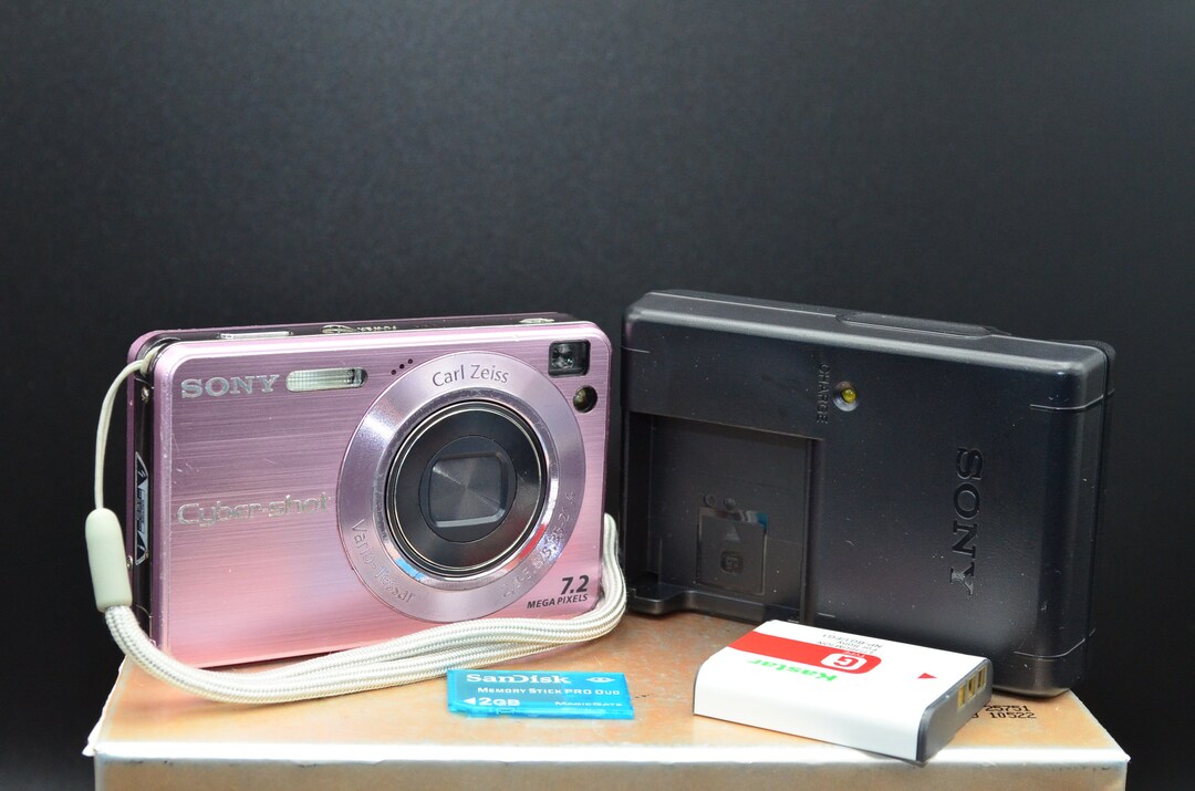 Pink Sony Cybershot DSCW80 7MP Digital Camera With New Battery and Charger. Fully Tested and