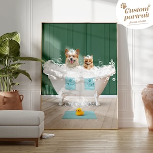 Könnte beinhalten: Eine weiße Badewanne mit einem Hund und einer Katze darin. Der Hund ist ein Corgi und die Katze ist eine Maine Coon. Die Badewanne ist mit Blasen gefüllt und es liegt eine Gummiente auf dem Boden vor der Badewanne. Die Handtücher an der Seite der Badewanne sagen "Max" und "Axel".