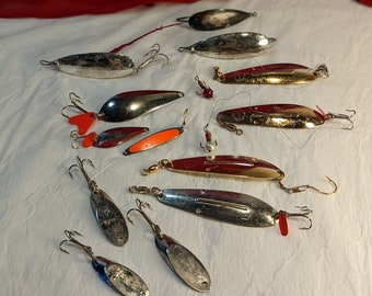 Vintage Fishing Lures Set of 13 Pieces Mr. Champ Johnson Silver Minnow  Williams Whitefish Blanchard Fishing Takle -  Canada