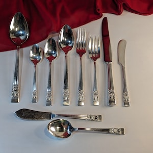 Oneida Community Coronation Silverplate 79 Piece set Flatware setting for 8 plus extra pieces Vintage Tableware Cuttlery Set