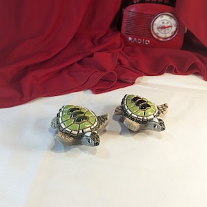 Art Pottery Sea Turtle Figurine Set Of Two Hand Built Turtle Tortoise Sculptures Cute Turtle Decor Collectible Turtle Pottery