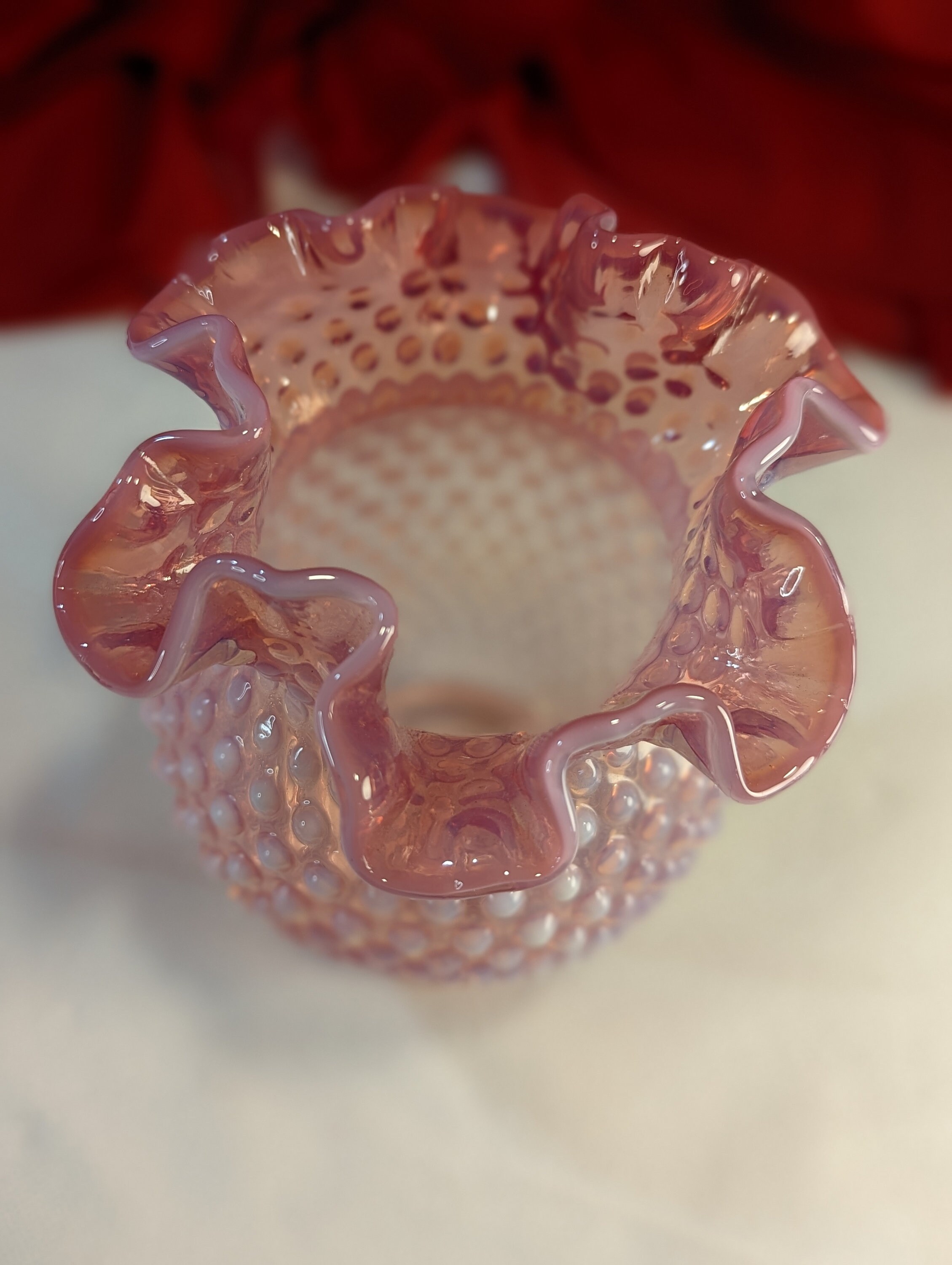 fenton opalescent ビンテージ　ガラス製 花瓶 Fenton Art Glass Pink Opalescent Hobnail Ruffle Double Crimp