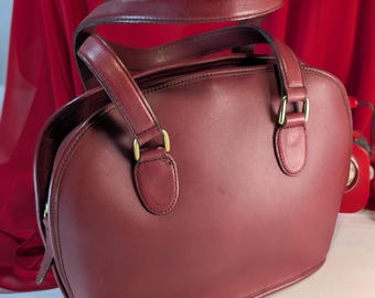 Hunt Club Clamshell Zip Top Echtleder Top Griff Handtasche Wein Farbe Firm Leder Coach Kopie Seriennummer 11935 11 1/2 &quot;X 8 3/4&quot; Tasche