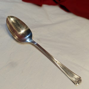 Oneida Tudor Plate Community Queen Bess 29602 1932  tea spoon Silverplate spoon vintage tableware spoon sugar spoon