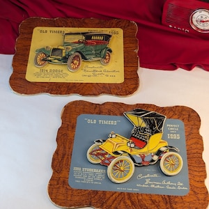 Adornos para calendario Old Timers Perfect Circle Since 1895, 2 piezas, autos coleccionables, recortes de autos en cartón 3D, calendario para colgar en la pared, década de 1960, n.° 3, n.° 5