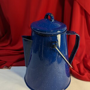 Chaleira Speckleware Azul Escuro Com Pequenas Manchas Brancas Campfire Handling Chaleira De Lata Com Tampa E Cabide