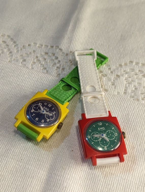 EKO Reloj de juguete de plastico para ninos vintage Hecho en Espana New Old Stock Juego de dos 2 piezas nunca usados Relojes de juguete para ninos de 1960 Etsy Mexico