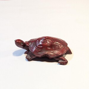 Rosewood Hand Carved Turtle Figure Made in China Vintage Hand Crafted Wooden Tortoise Figurine Lucky Turtle