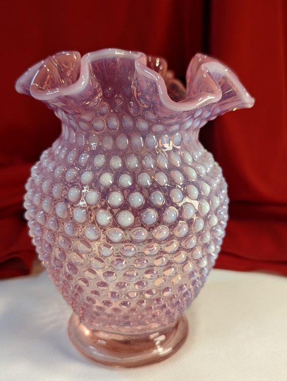 VINTAGE　LARGE FENTON HOBNEIL FLOW VASE il_1080xN.5998948529_s3m9.jpg