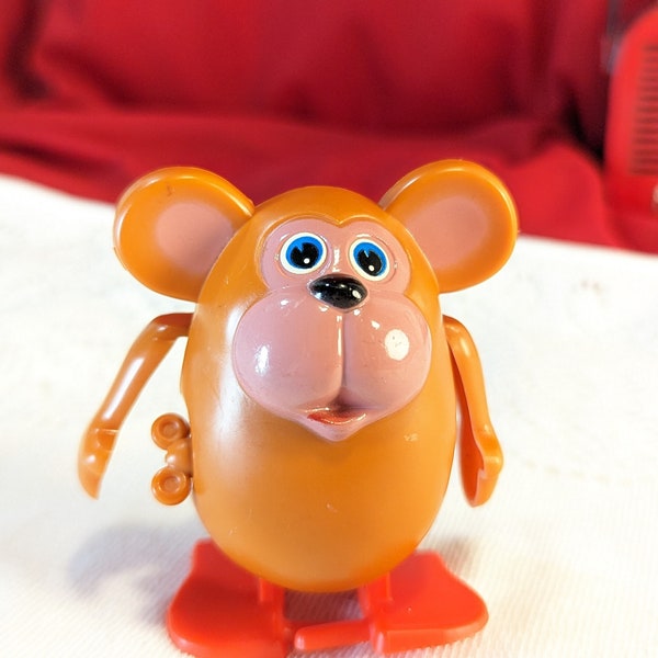 Wind Up Walking Monkey Vintage Wind-up Toy Plastic Collectible Walking Toy 1970's Cute Action Toy