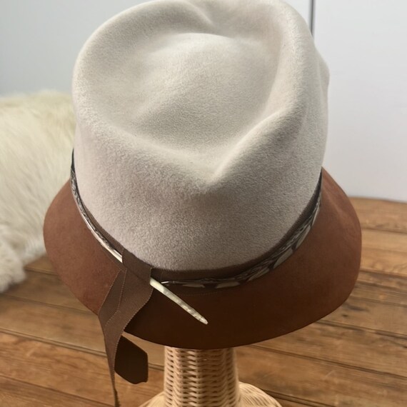 Vintage 1950s unique women’s wool hat with feather - image 2