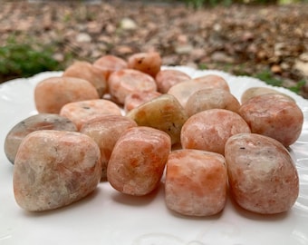 Sunstone Tumbled | LUCK & FORTUNE STONE