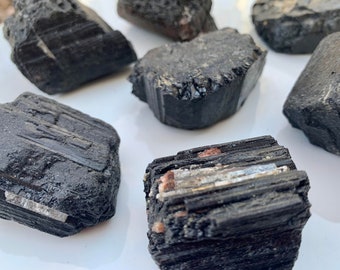 GRAN Turmalina Negra Raw / PROTECCIÓN Y CONEXIÓN A TIERRA